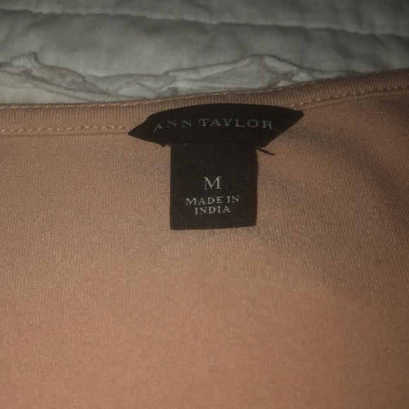 Ann Taylor tee shirt/ blouse - Picture 2 of 2